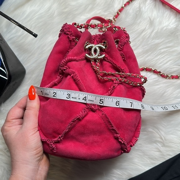 Chanel 2020 Collection Hot Pink Drawstring Bag!! Limited Production 🔥🔥🔥🔥 - Picture 11 of 11